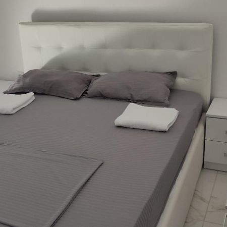 Golem Apartment Extérieur photo