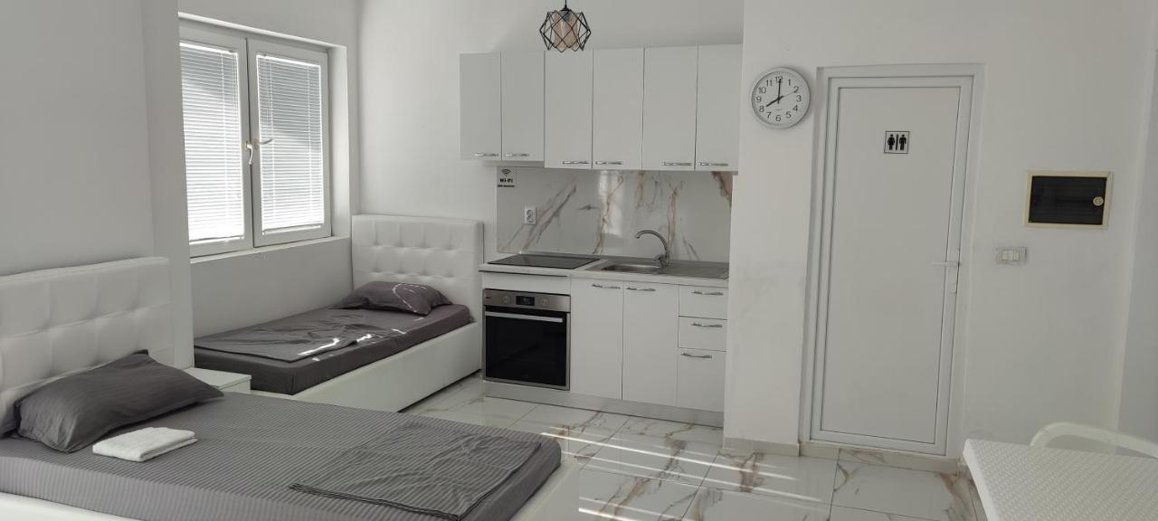 Golem Apartment Extérieur photo