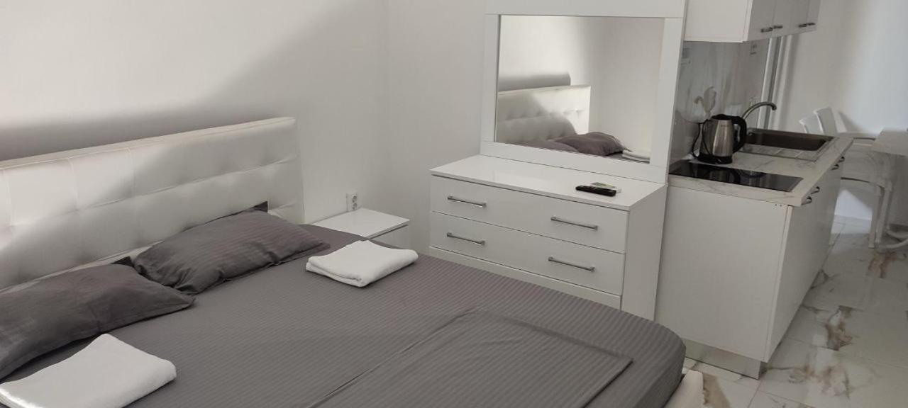 Golem Apartment Extérieur photo