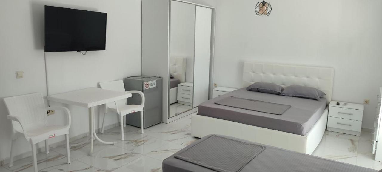 Golem Apartment Extérieur photo