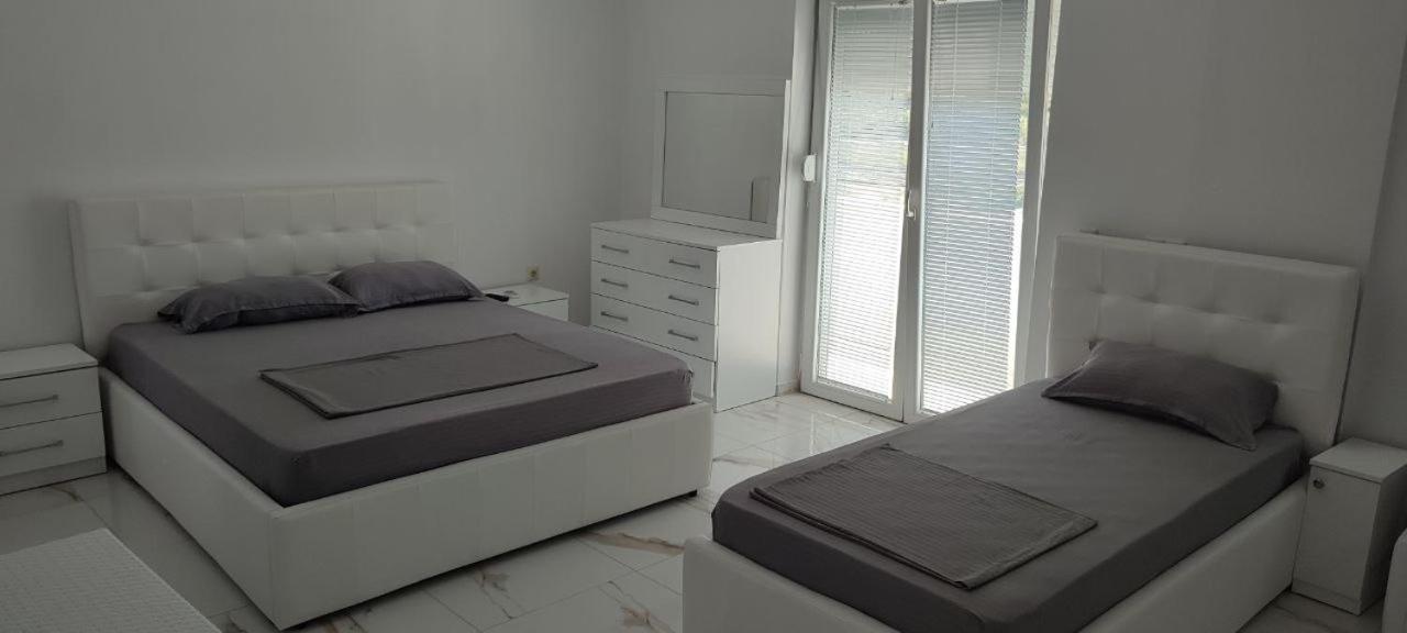 Golem Apartment Extérieur photo